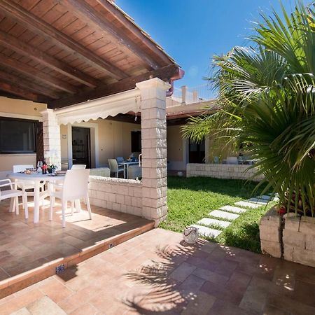 Villa Sajonara Elvira Fontane Bianche Exterior foto