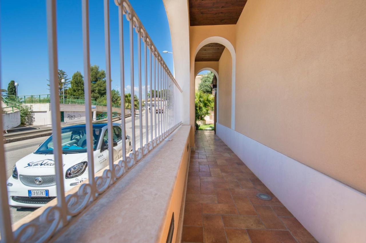 Villa Sajonara Elvira Fontane Bianche Exterior foto